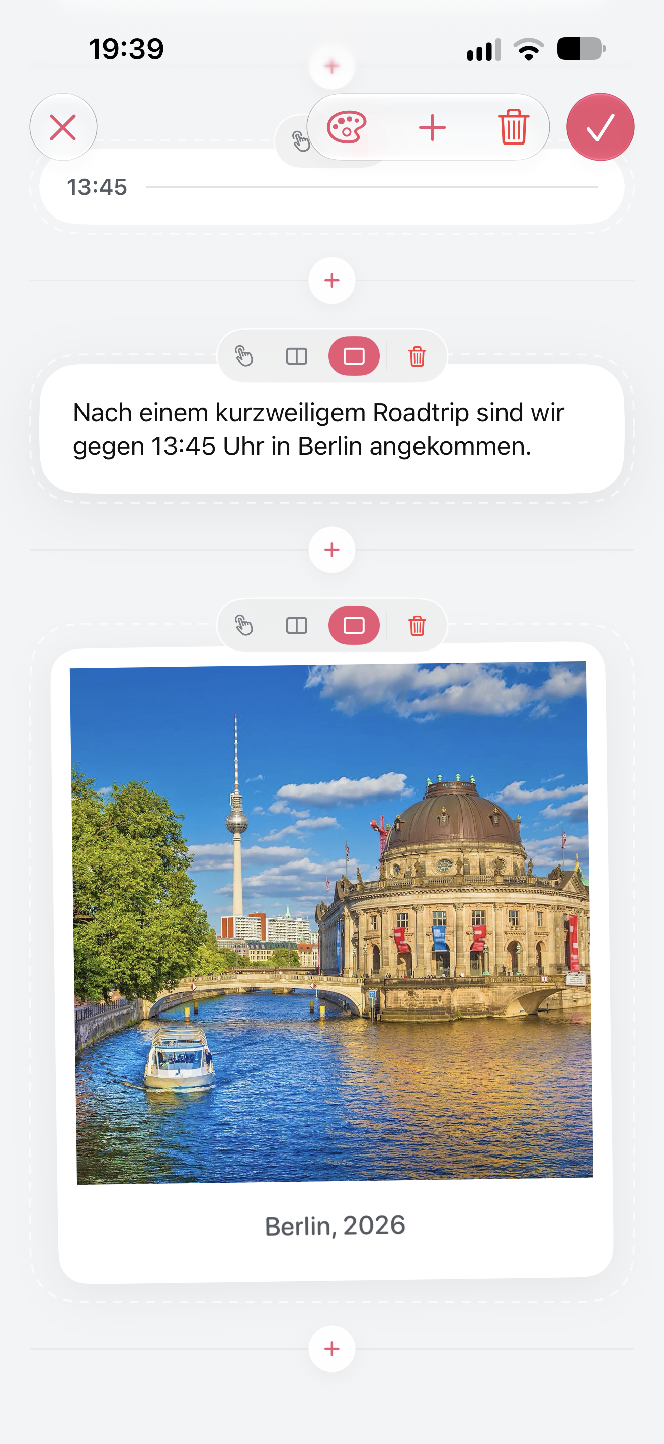 Moment-Designer: Text und Polaroid-Foto mit Bedienelementen zum Anordnen